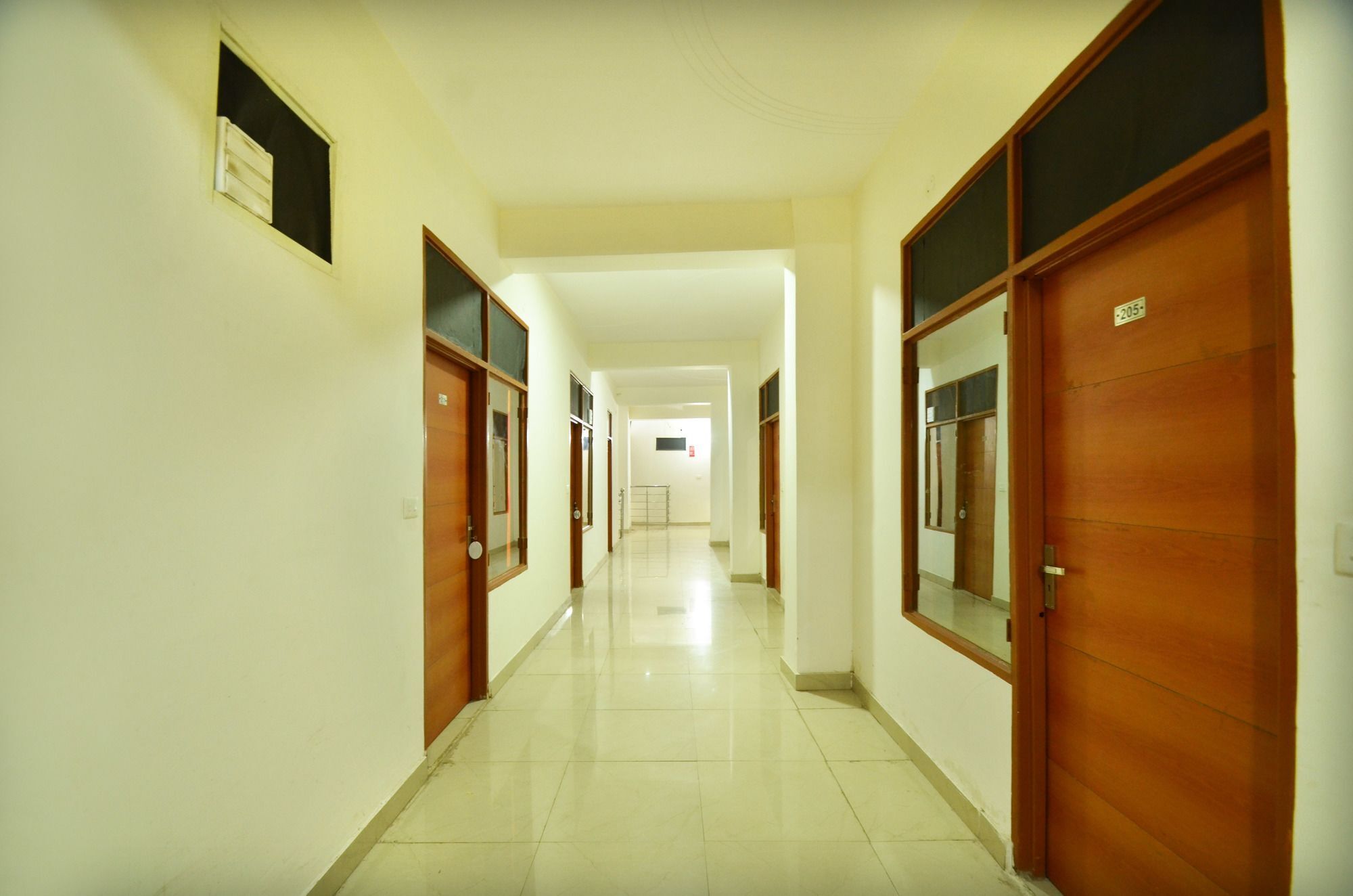 Oyo Platinum Inn Nayagaon Exterior foto